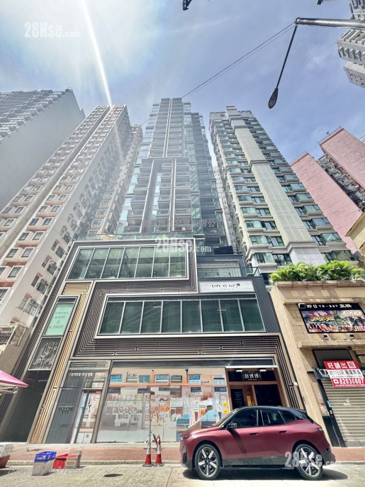 Uptify Sell Studio , 1 Bathroom 179 ft²