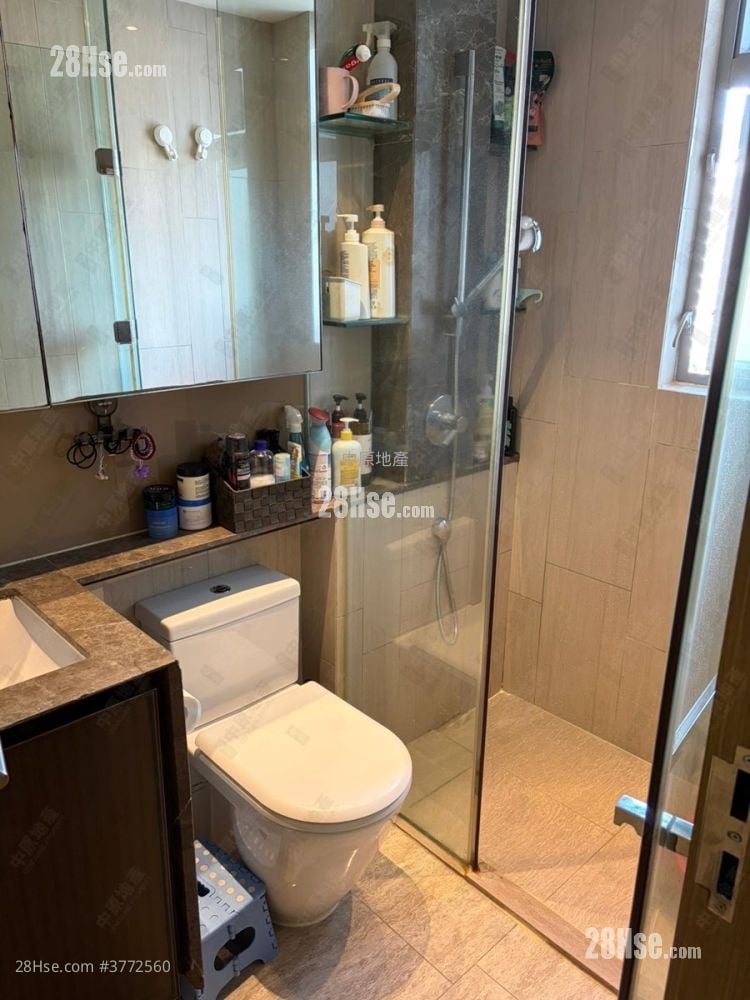 The Reach Sell 2 Bedrooms 423 ft²