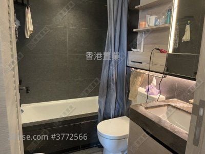 Fleur Pavilia Sell 3 Bedrooms , 3 Bathrooms 884 ft²