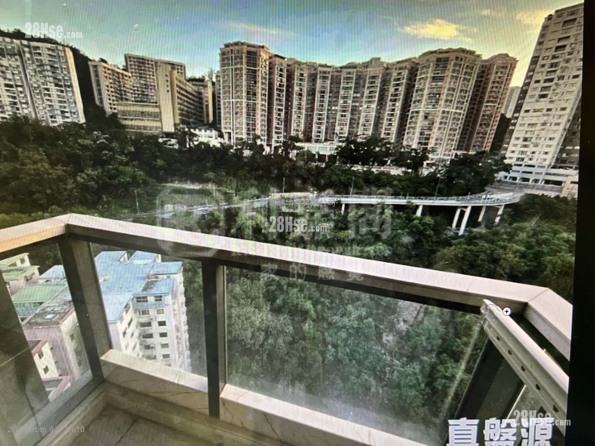 Fleur Pavilia Sell 4 Bedrooms , 3 Bathrooms 1,066 ft²