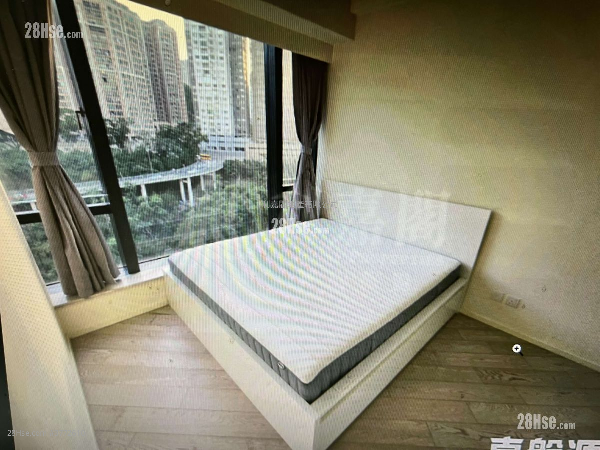 Fleur Pavilia Sell 4 Bedrooms , 3 Bathrooms 1,066 ft²