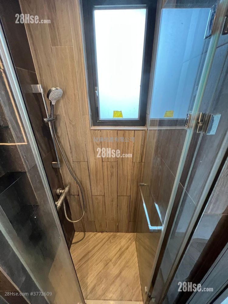 Park Reach Sell 1 Bedroom , 1 Bathroom 310 ft²