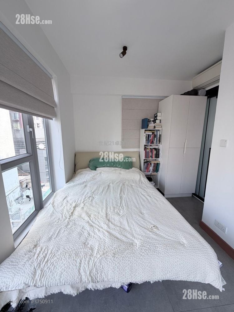 AVA62 售盘 开放式间隔 , 1 浴室 253 平方尺