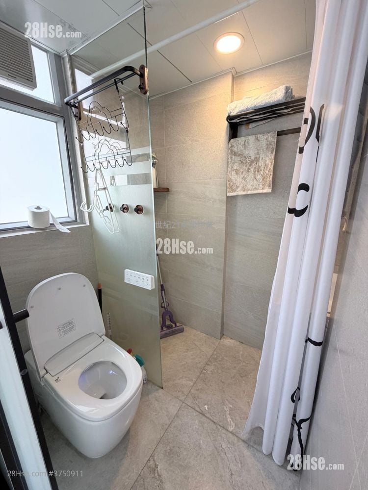 AVA62 售盘 开放式间隔 , 1 浴室 253 平方尺