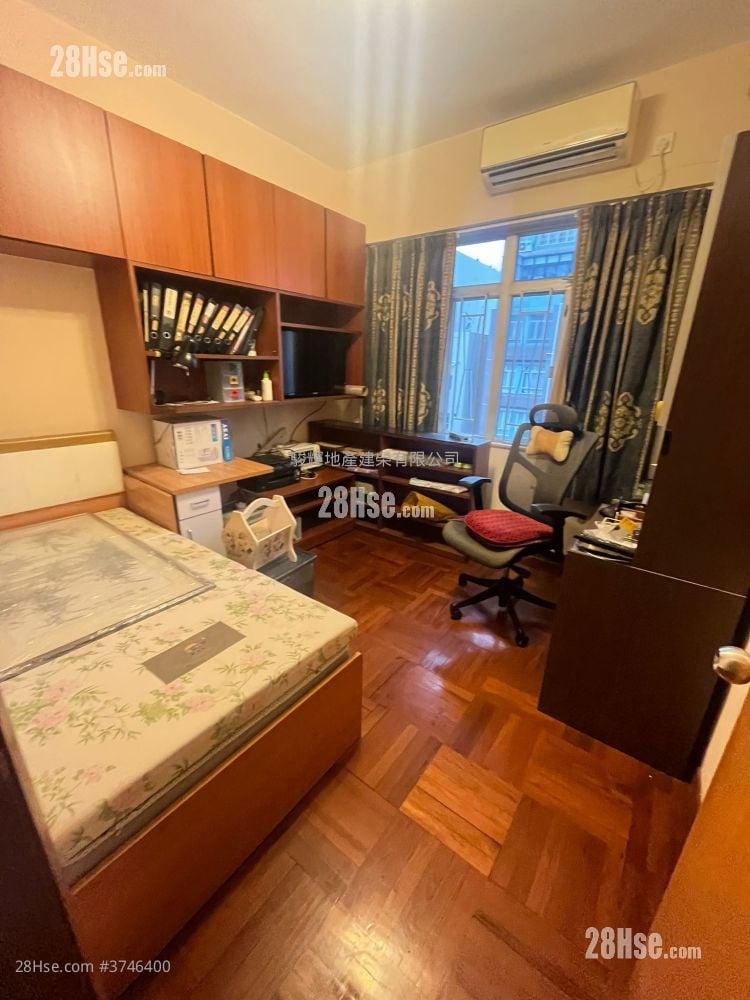 Wing Ying Mansion Sell 3 Bedrooms , 2 Bathrooms 996 ft²