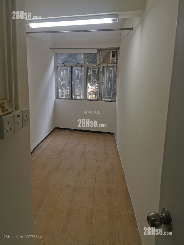 友成大楼 租盘 开放式间隔 , 1 浴室 160 平方尺