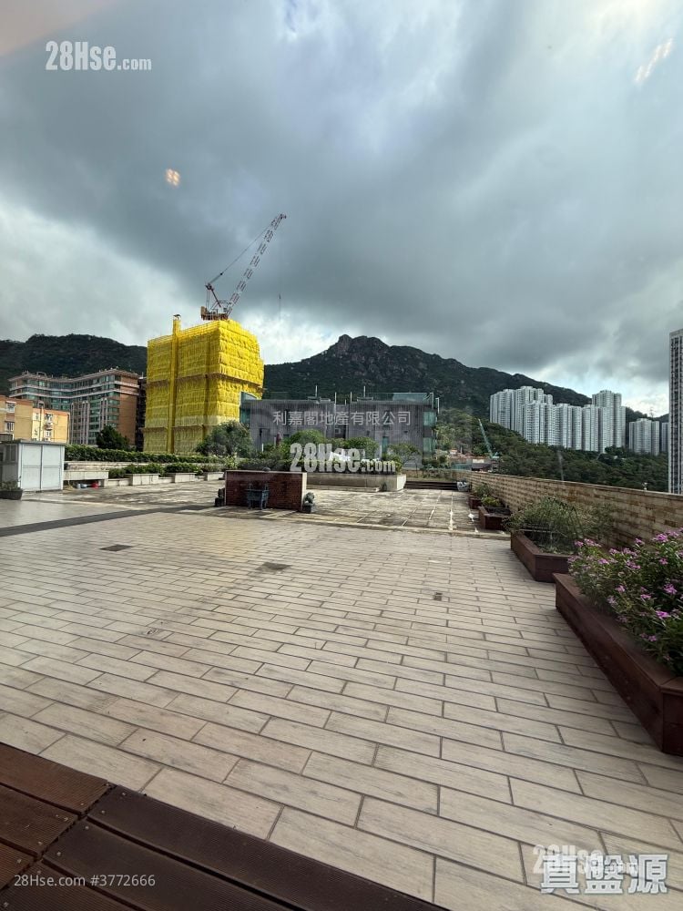 The Palace Sell 4 Bedrooms , 4 Bathrooms 1,816 ft²