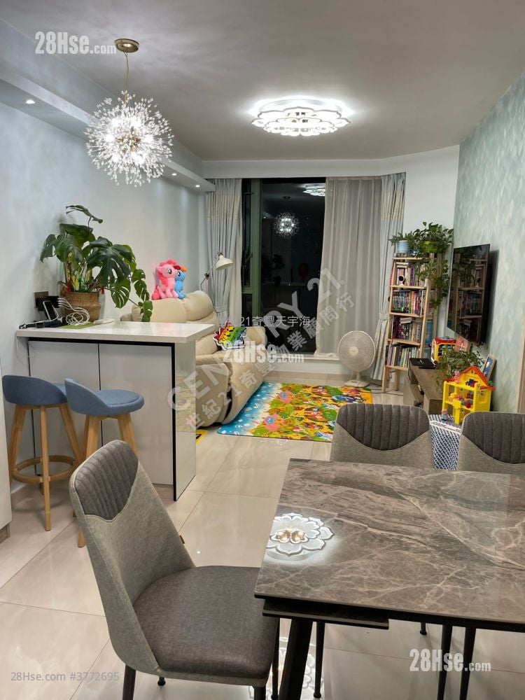 Vista Paradiso Sell 3 Bedrooms , 2 Bathrooms 733 ft²