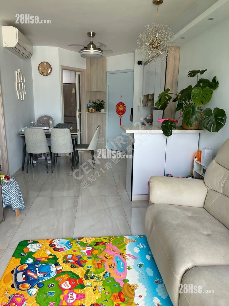 Vista Paradiso Sell 3 Bedrooms , 2 Bathrooms 733 ft²