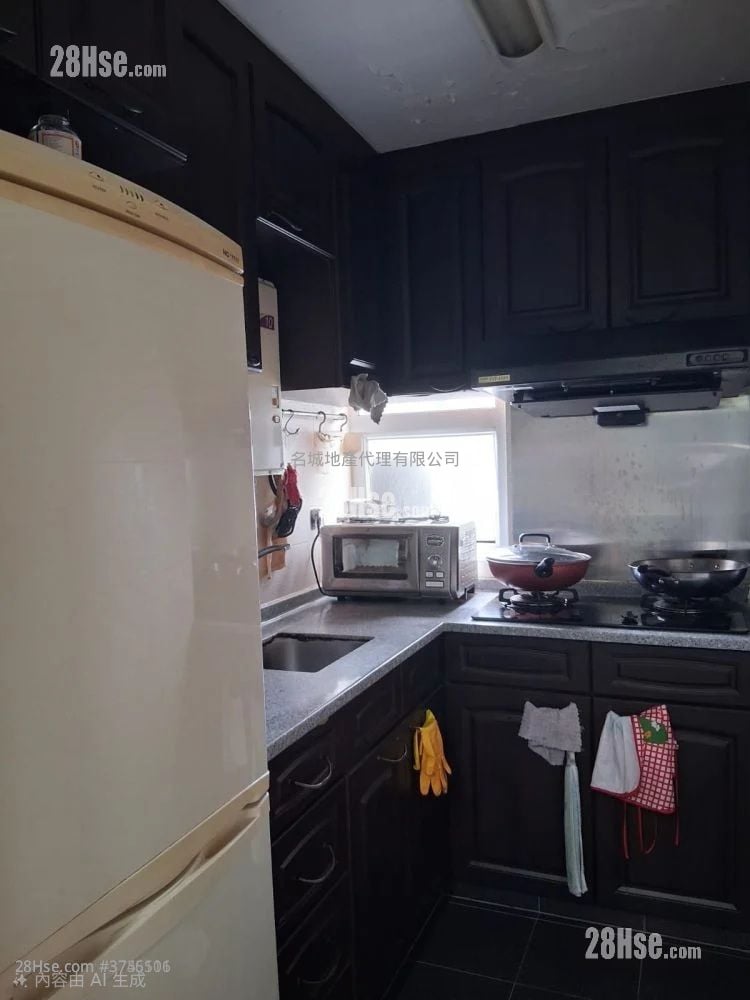 May Shing Court Sell 2 Bedrooms , 1 Bathroom 381 ft²