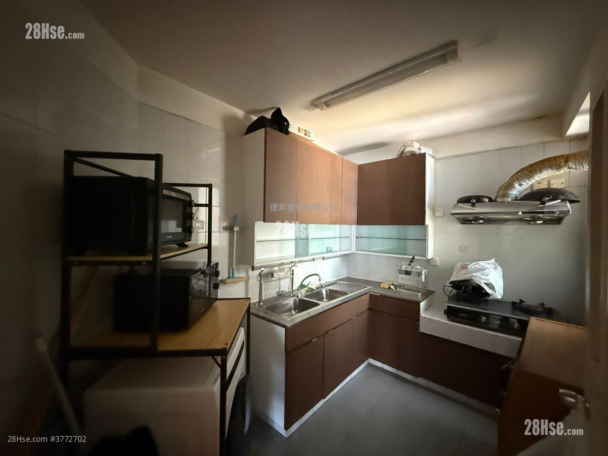 黄埔花园 售盘 4 房 , 2 浴室 761 平方尺