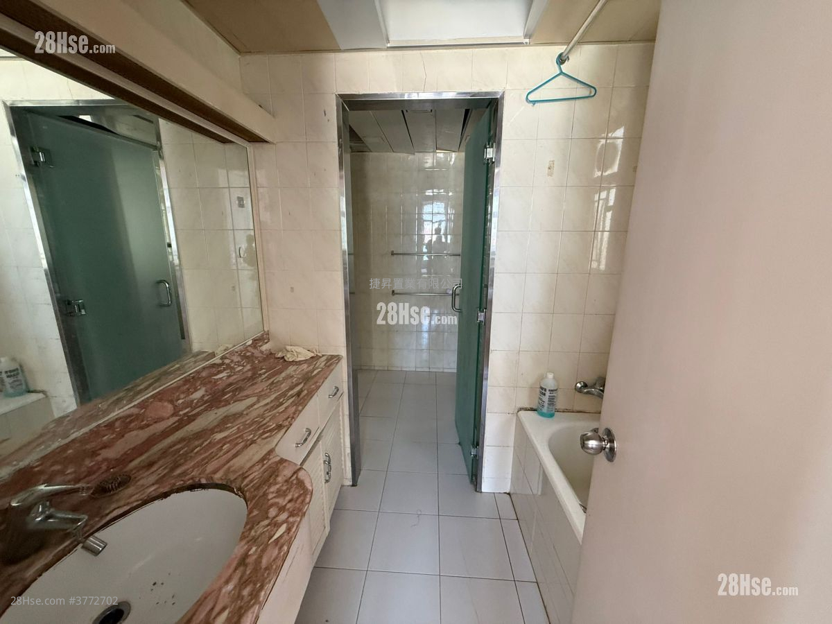 黄埔花园 售盘 4 房 , 2 浴室 761 平方尺