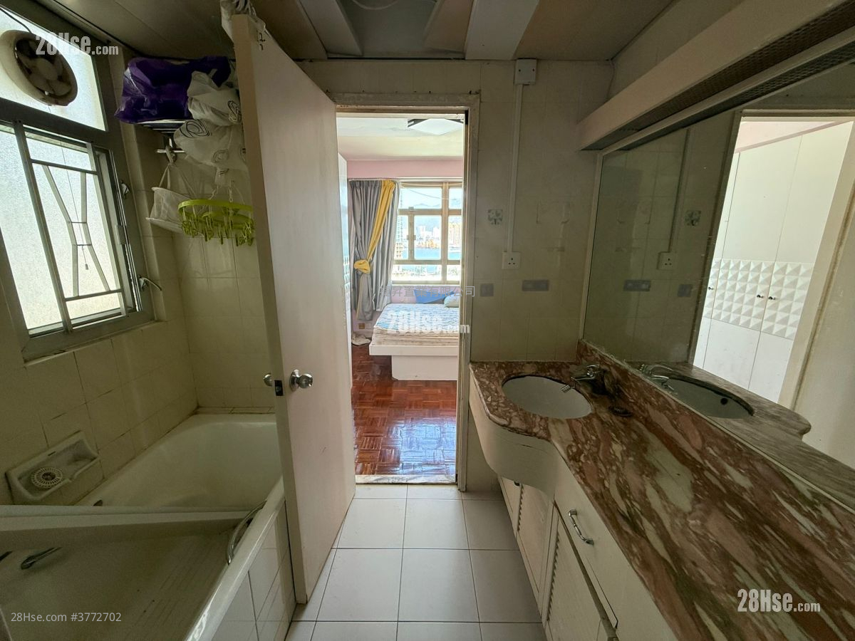 黄埔花园 售盘 4 房 , 2 浴室 761 平方尺