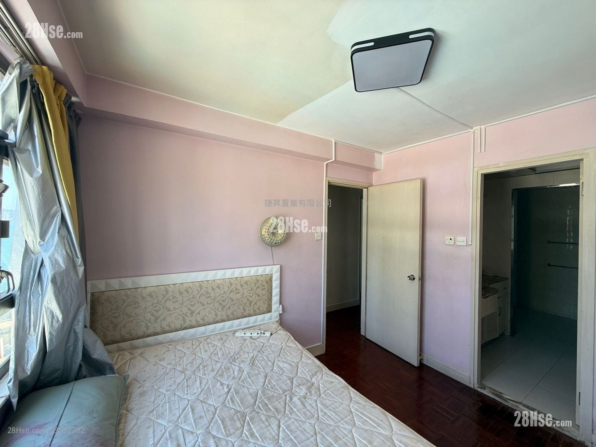 黄埔花园 售盘 4 房 , 2 浴室 761 平方尺