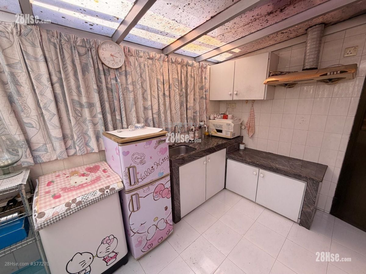 蚝涌村 售盘 1 房 , 1 浴室 350 平方尺