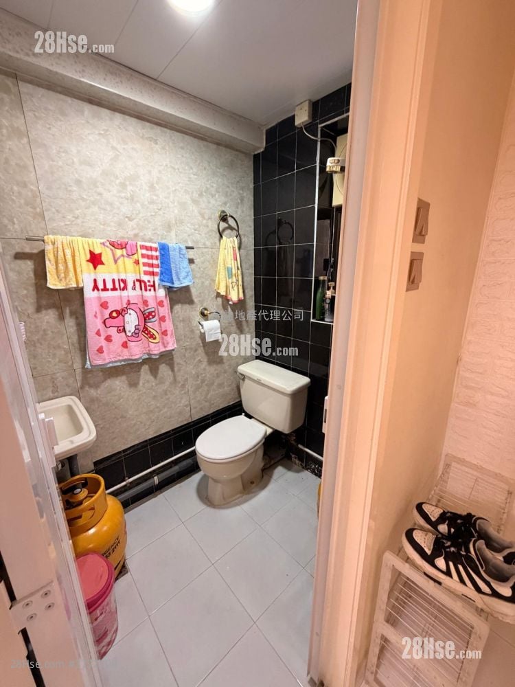 蚝涌村 售盘 1 房 , 1 浴室 350 平方尺