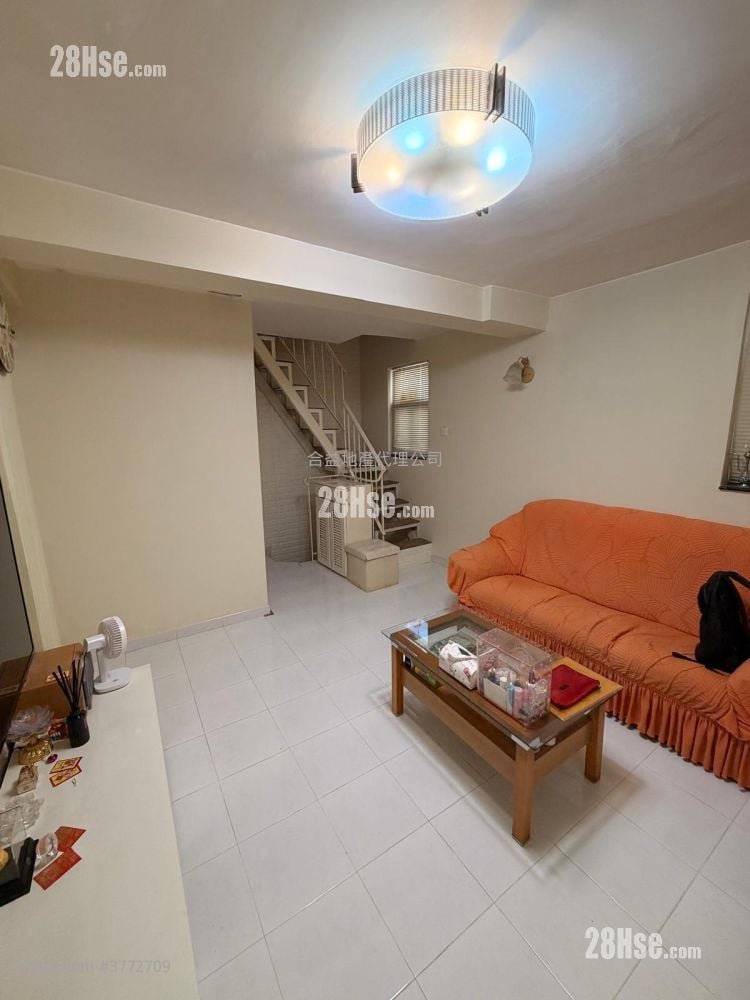 蚝涌村 售盘 1 房 , 1 浴室 350 平方尺