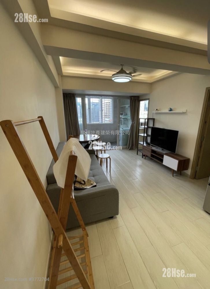 Wang On Building Sell 3 Bedrooms , 1 Bathroom 561 ft²