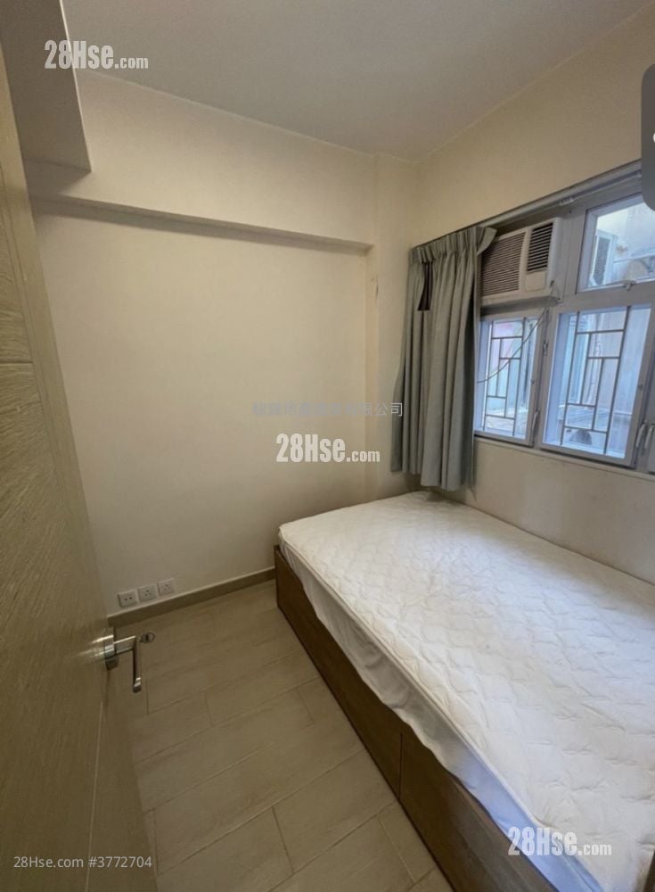 Wang On Building Sell 3 Bedrooms , 1 Bathroom 561 ft²