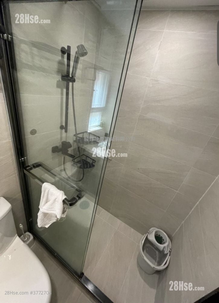 Wang On Building Sell 3 Bedrooms , 1 Bathroom 561 ft²