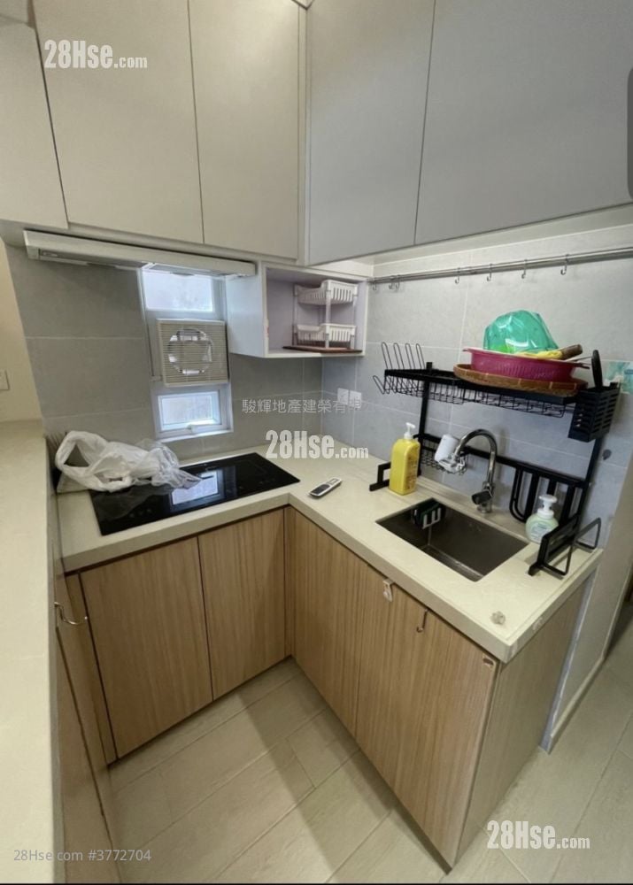 Wang On Building Sell 3 Bedrooms , 1 Bathroom 561 ft²