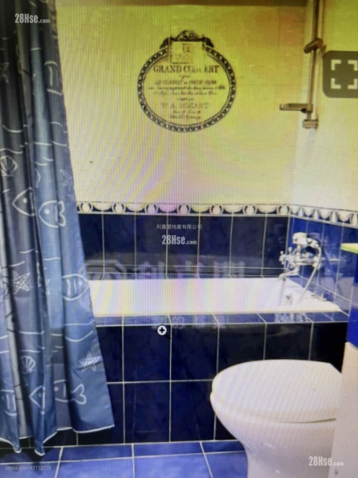 Pacific Palisades Sell 3 Bedrooms , 2 Bathrooms 845 ft²