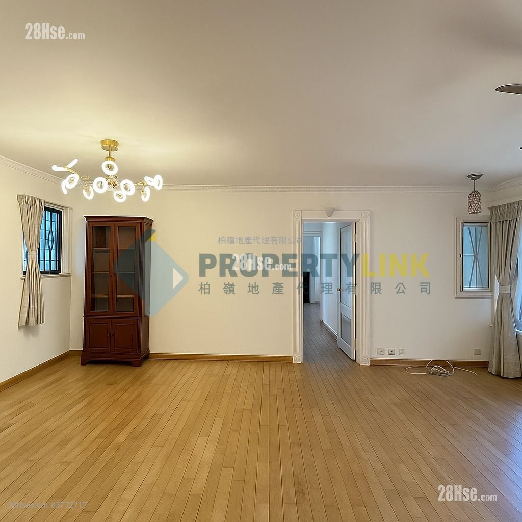 South Horizons Sell 4 Bedrooms , 2 Bathrooms 888 ft²