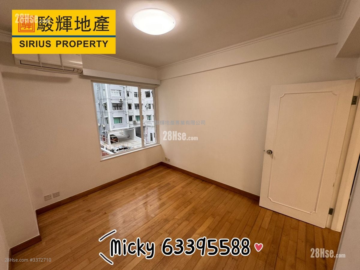 Kerin Court Sell 3 Bedrooms , 2 Bathrooms 1,152 ft²