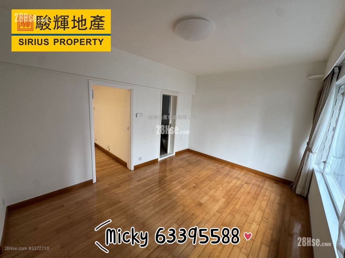 Kerin Court Sell 3 Bedrooms , 2 Bathrooms 1,152 ft²