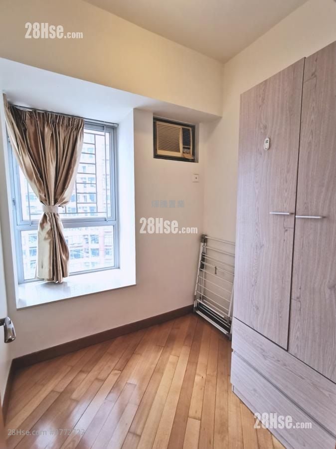 Manhattan Avenue Sell 2 Bedrooms , 1 Bathroom 419 ft²