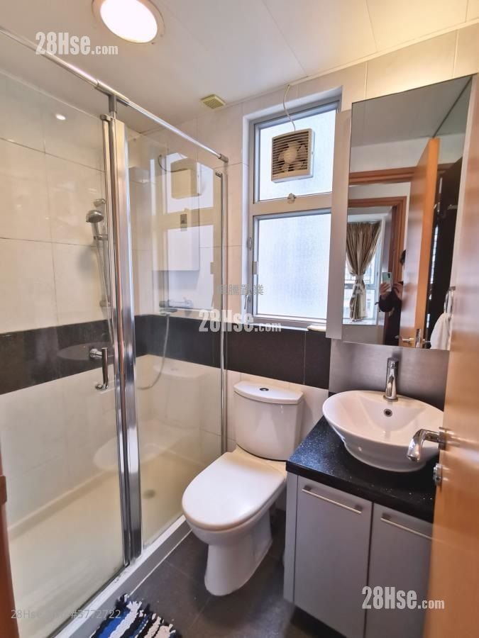 Manhattan Avenue Sell 2 Bedrooms , 1 Bathroom 419 ft²