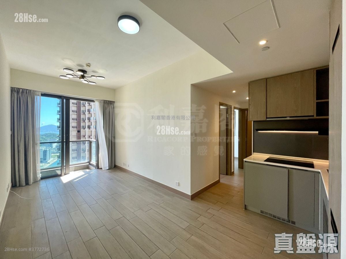 Wings At Seaii Sell 2 Bedrooms 541 ft²