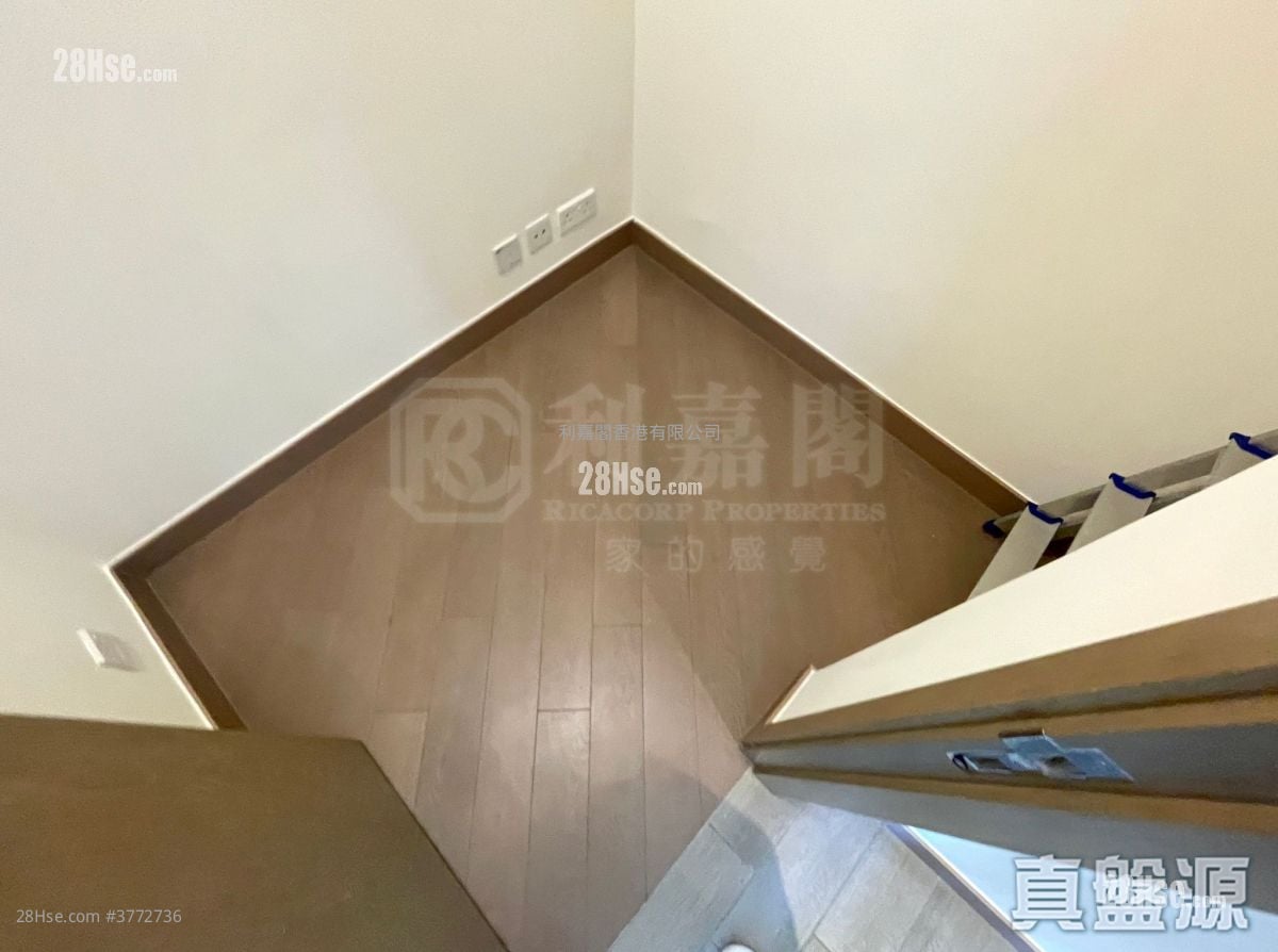 Wings At Seaii Sell 2 Bedrooms 541 ft²