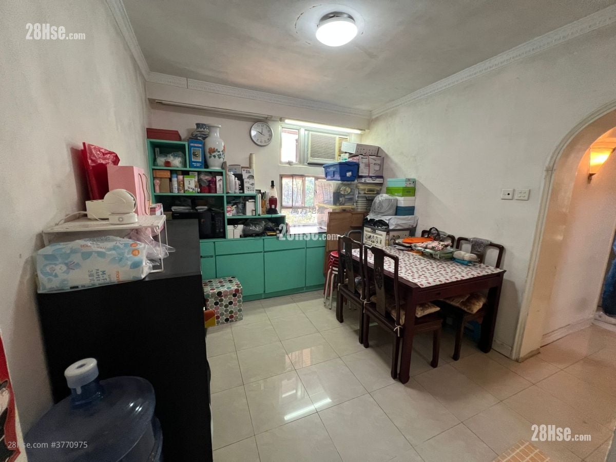 云叠花园 售盘 3 房 , 1 浴室 593 平方尺