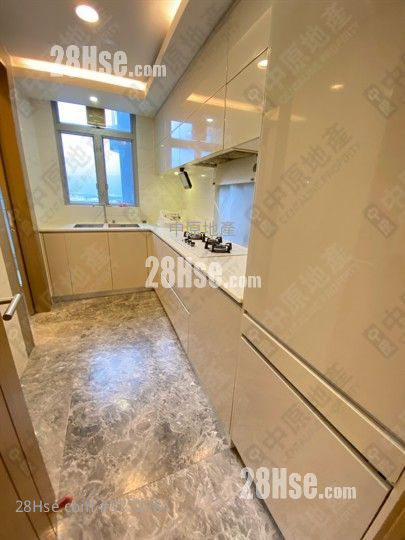 The Reach Sell 3 Bedrooms , 2 Bathrooms 743 ft²