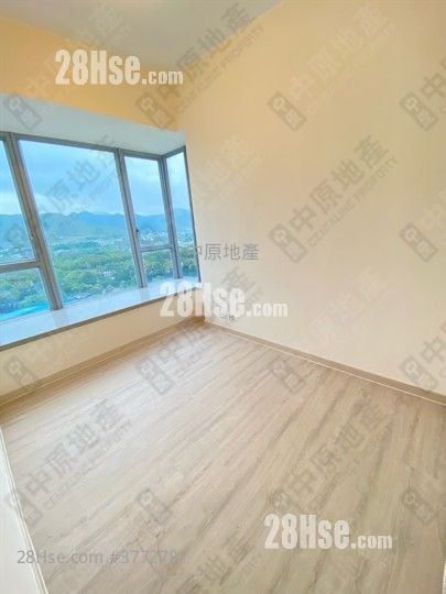 The Reach Sell 3 Bedrooms , 2 Bathrooms 743 ft²