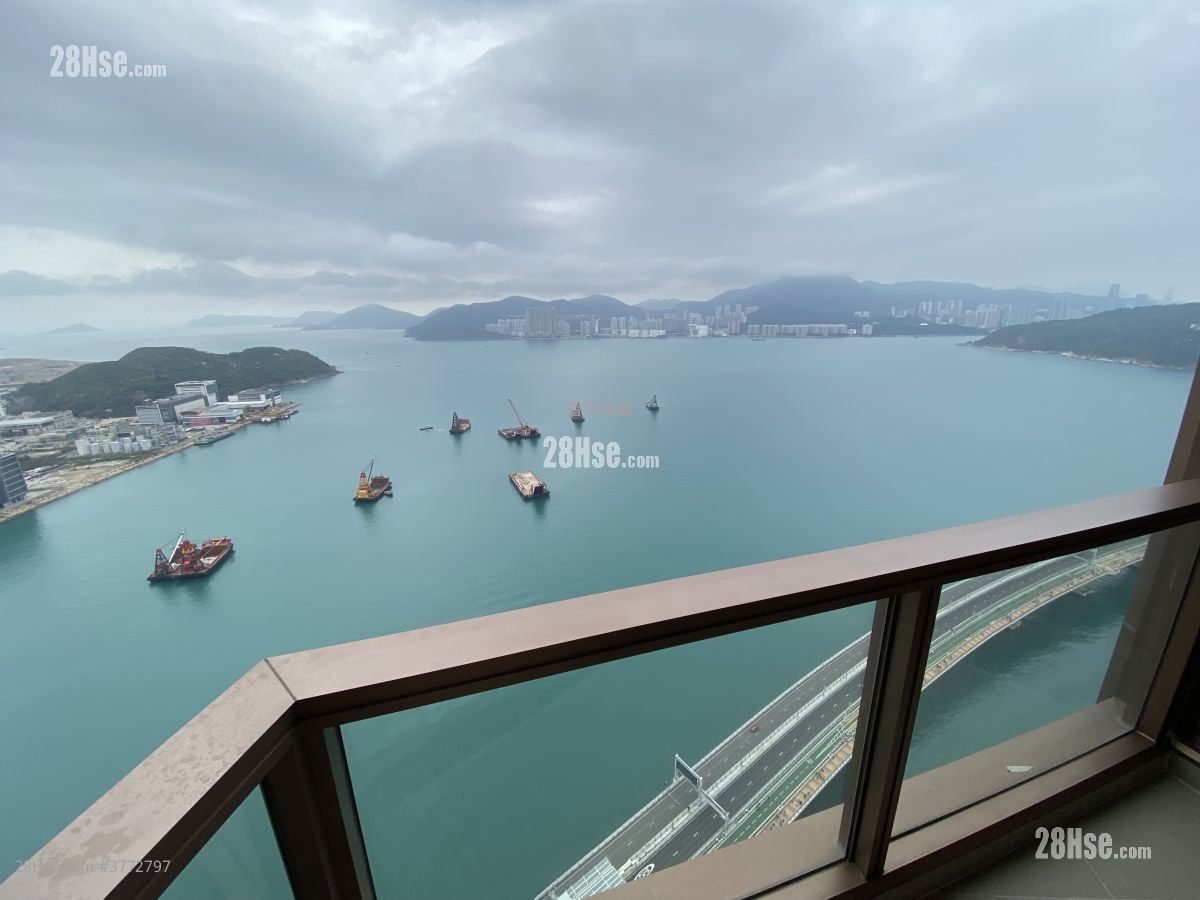 Lp10 Sell 4 Bedrooms , 3 Bathrooms 1,204 ft²