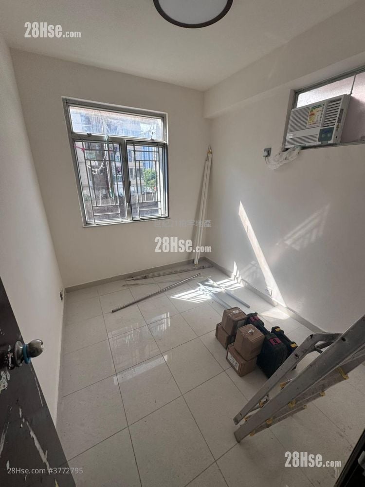 Plover Cove Garden Sell 2 Bedrooms , 1 Bathroom 343 ft²