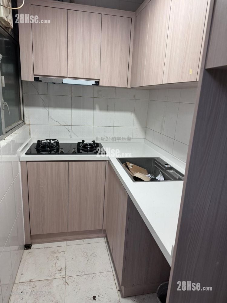 Plover Cove Garden Sell 2 Bedrooms , 1 Bathroom 343 ft²