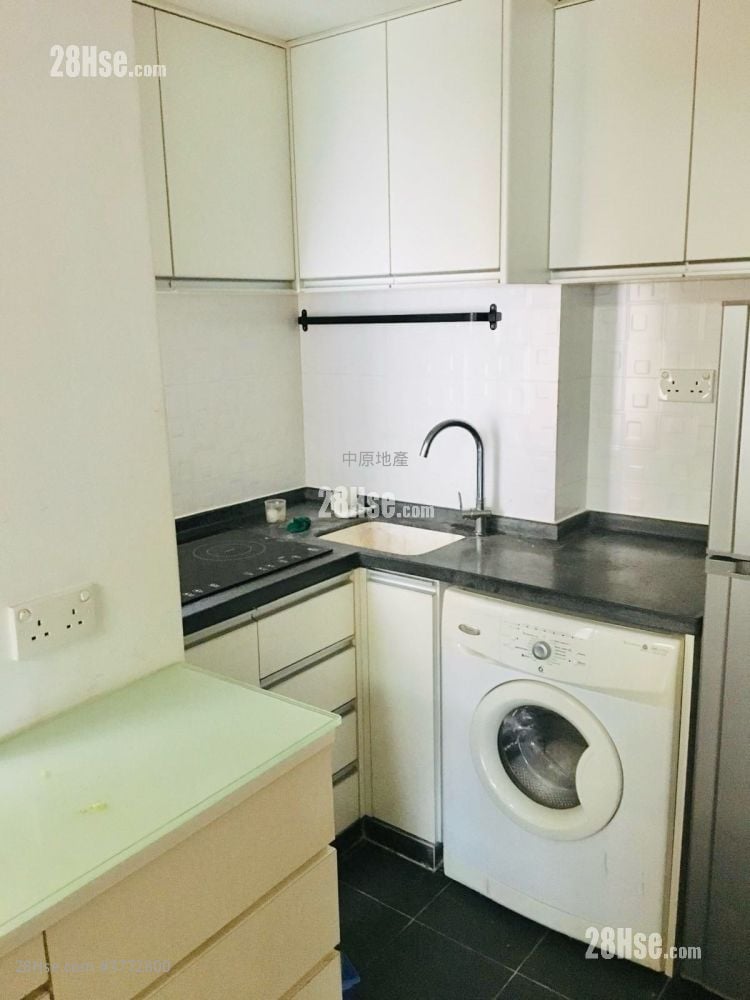 Chuen Fai Centre Sell 1 Bedroom 295 ft²