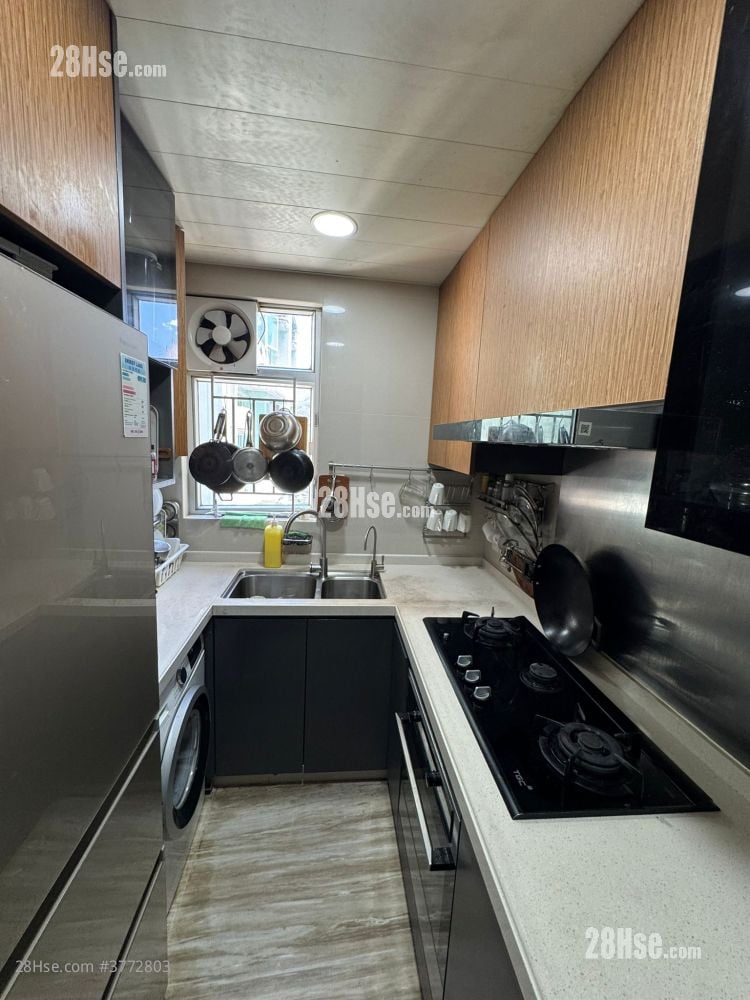 锦泰苑 售盘 3 房 , 2 浴室 650 平方尺