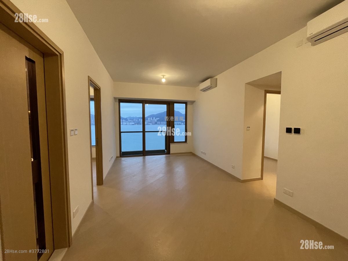 Lp10 Sell 3 Bedrooms , 2 Bathrooms 857 ft²