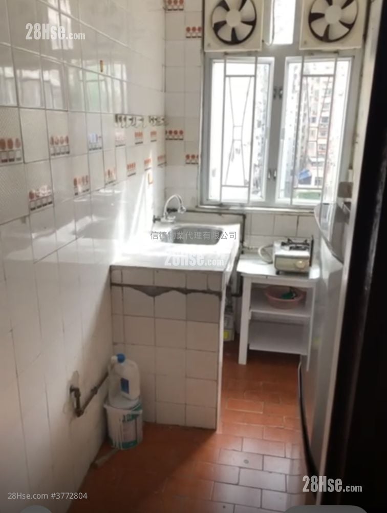 新都城大厦 售盘 2 房 , 1 浴室 474 平方尺