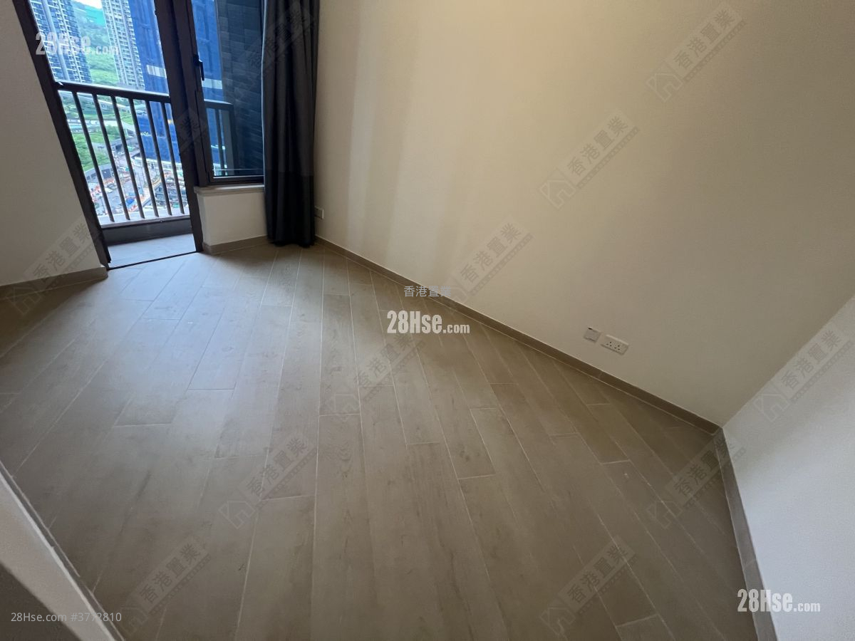 Lp10 Sell 2 Bedrooms , 1 Bathroom 484 ft²