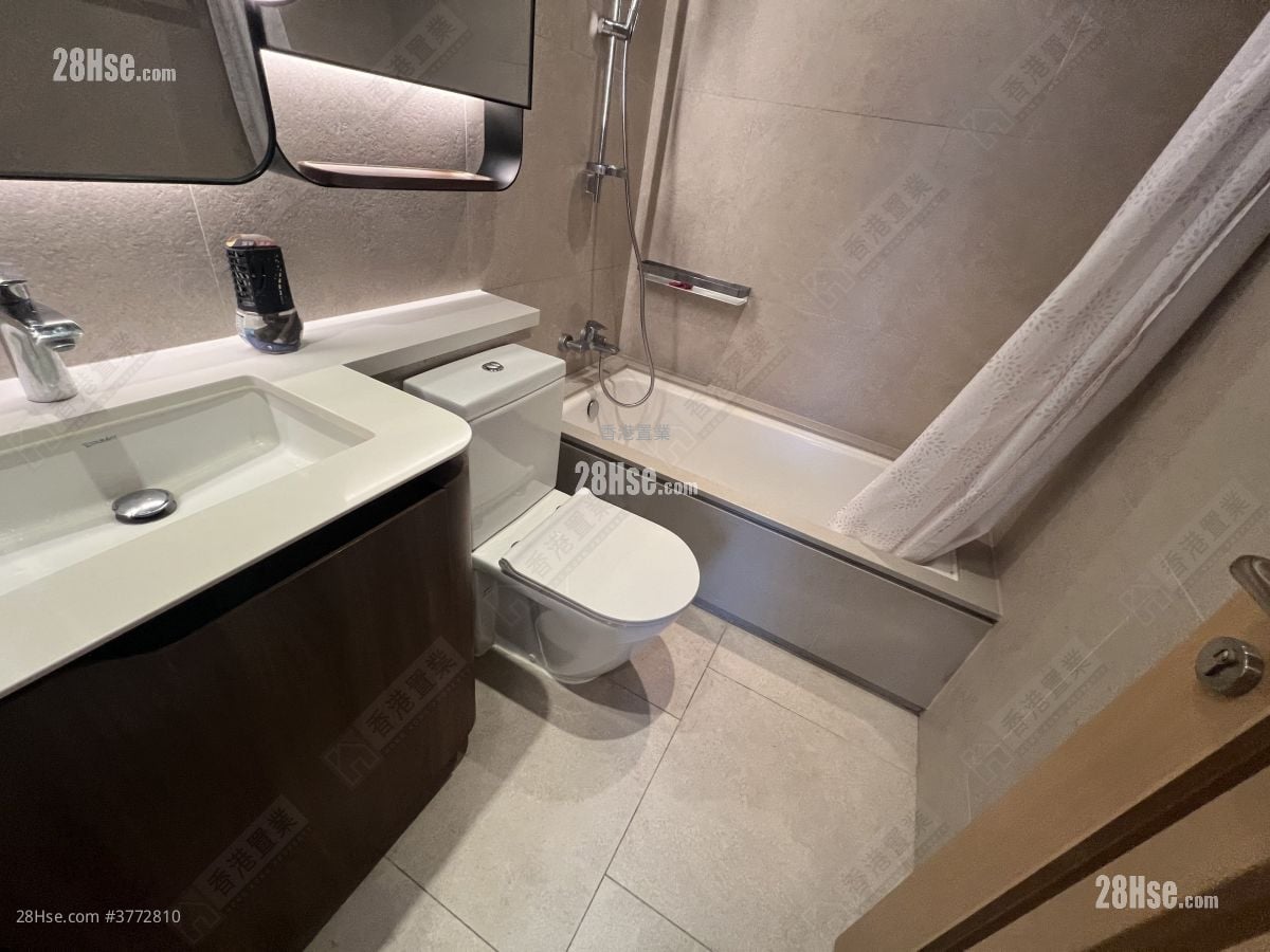 Lp10 Sell 2 Bedrooms , 1 Bathroom 484 ft²