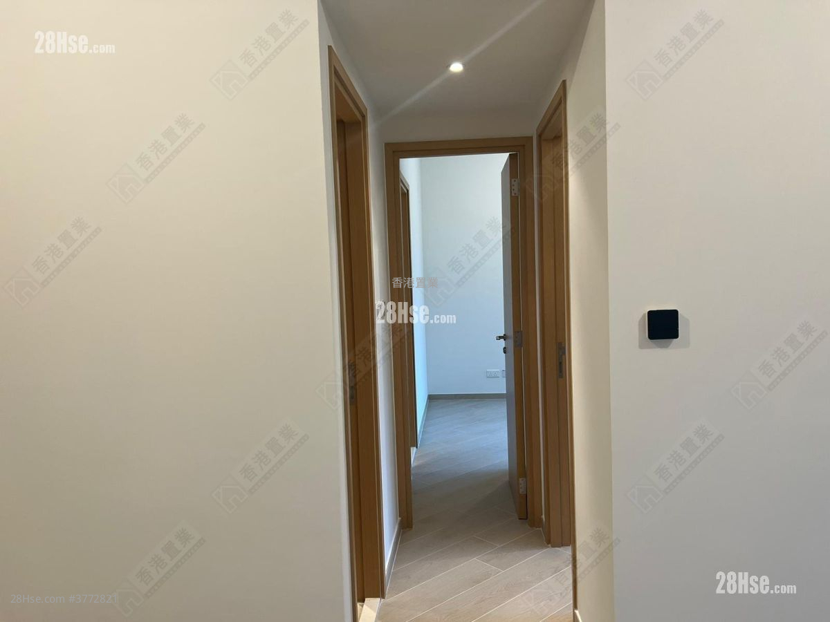 Lp10 Sell 2 Bedrooms , 2 Bathrooms 647 ft²