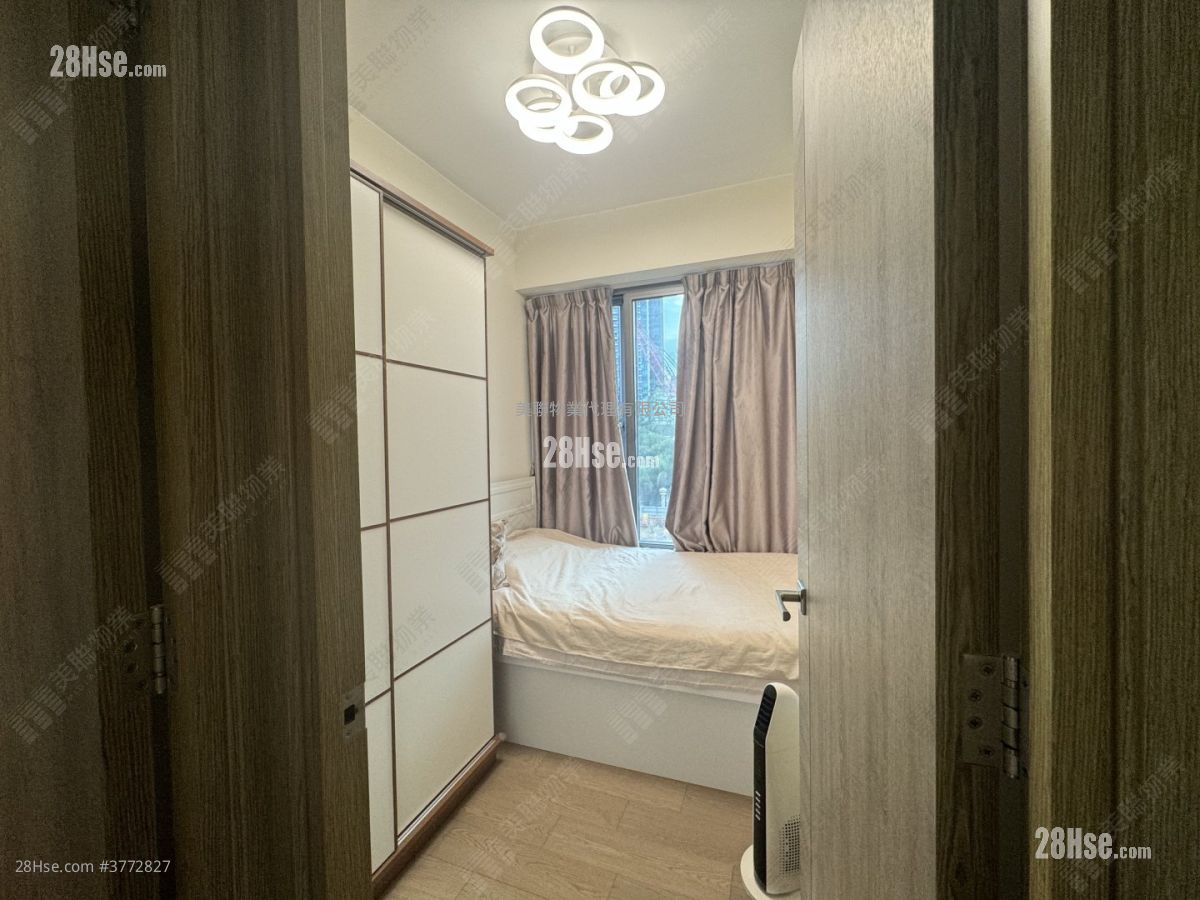 映日湾 售盘 3 房 803 平方尺