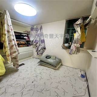 自用投資收租 馬鞍山世紀21奇豐>搵樓熱線： LEO 63050330 4房專門店