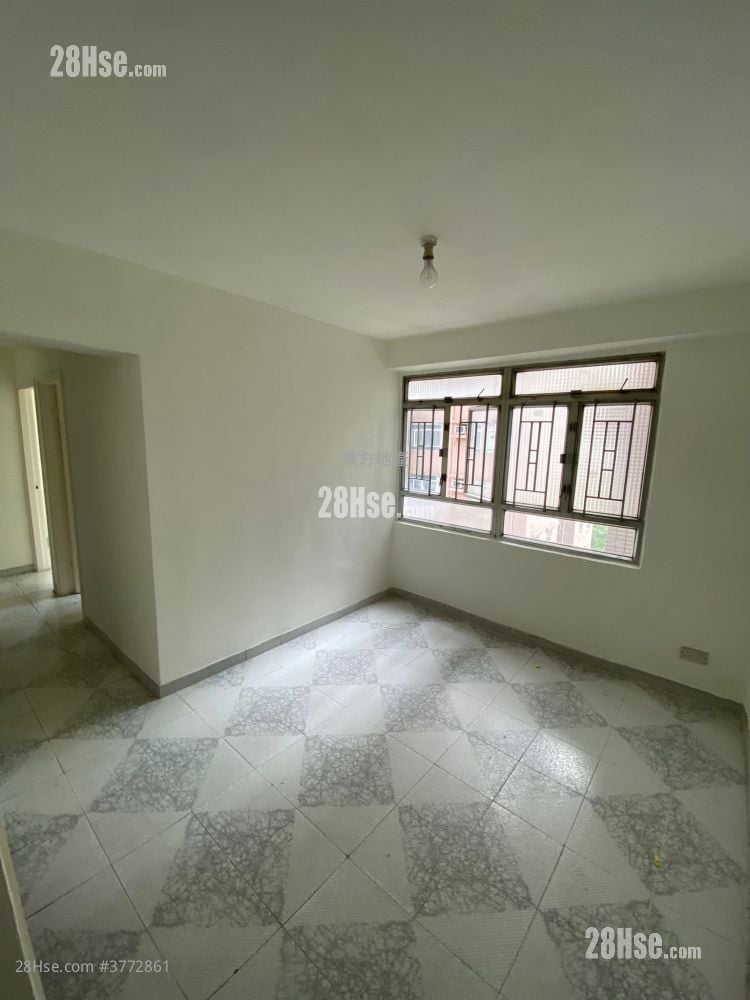 云叠花园 售盘 3 房 , 1 浴室 593 平方尺