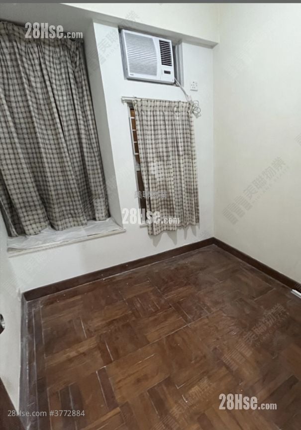 Sceneway Garden Sell 3 Bedrooms 612 ft²